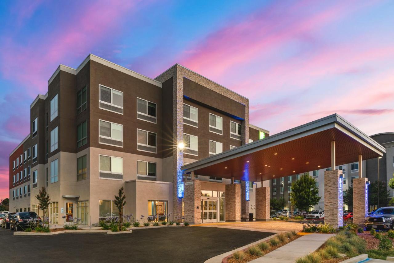 Holiday Inn Express & Suites - Suisun City By Ihg Zewnętrze zdjęcie