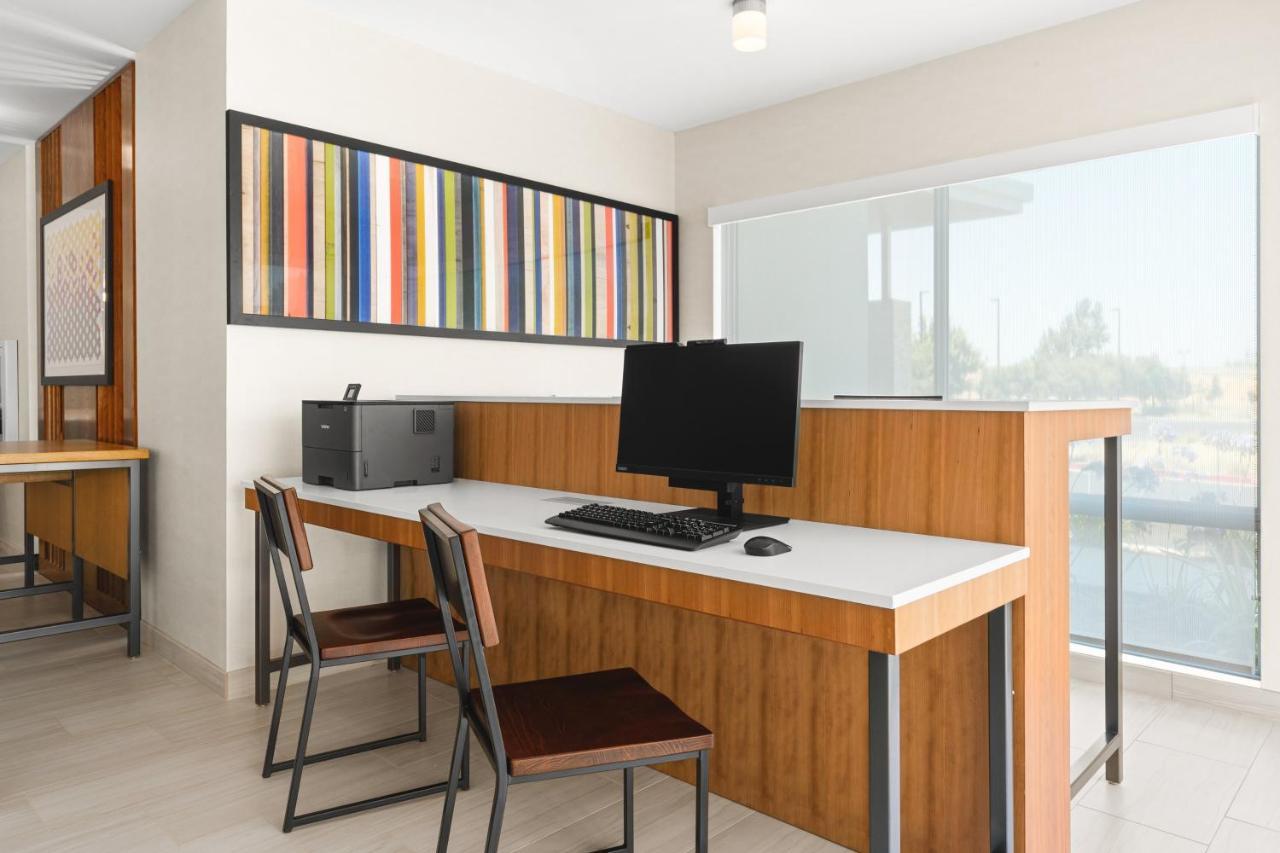 Holiday Inn Express & Suites - Suisun City By Ihg Zewnętrze zdjęcie
