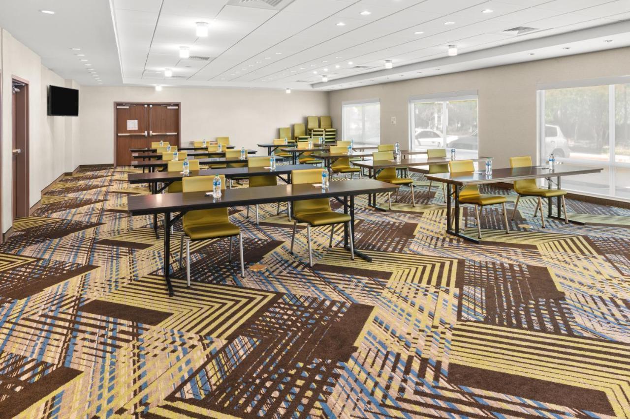 Holiday Inn Express & Suites - Suisun City By Ihg Zewnętrze zdjęcie