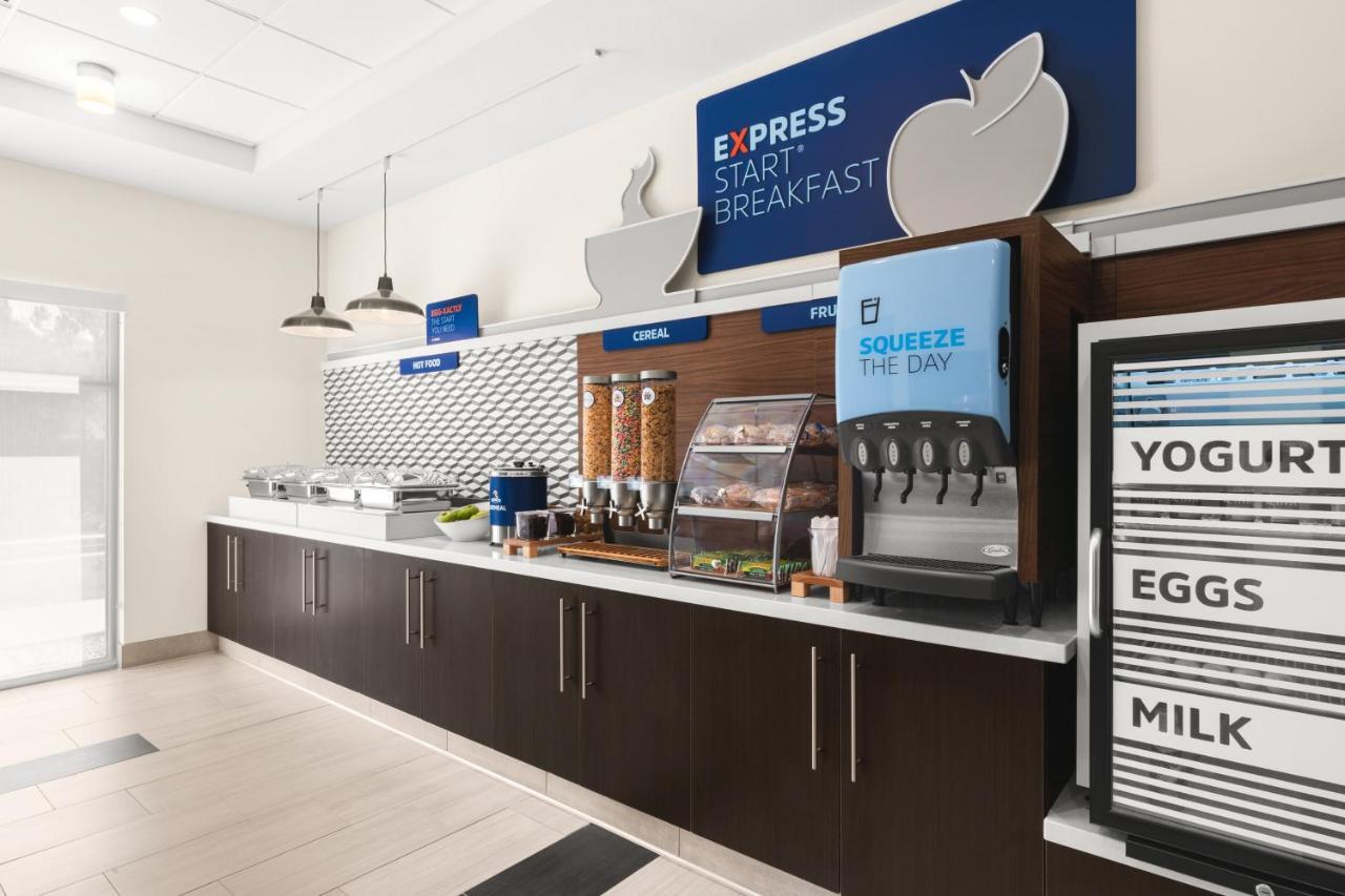 Holiday Inn Express & Suites - Suisun City By Ihg Zewnętrze zdjęcie