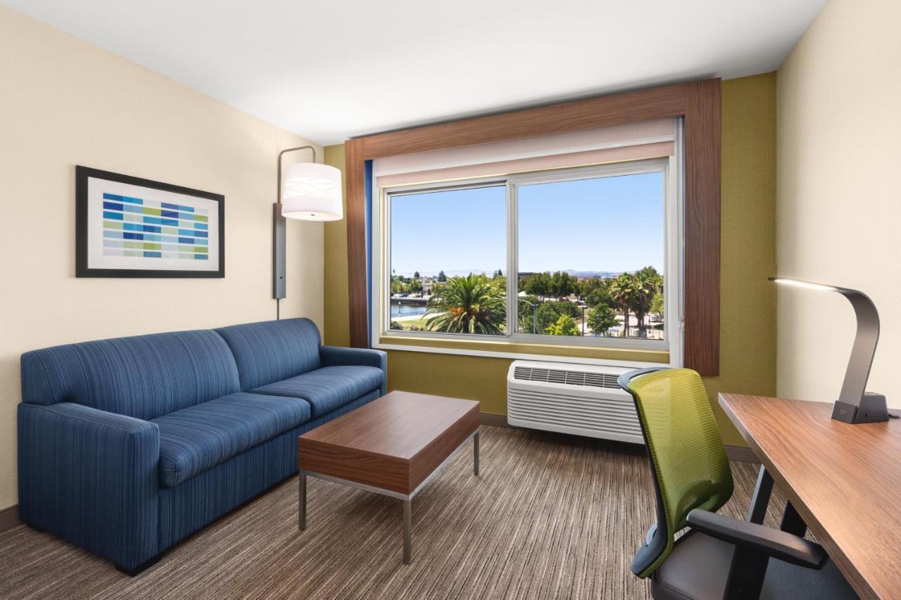 Holiday Inn Express & Suites - Suisun City By Ihg Zewnętrze zdjęcie
