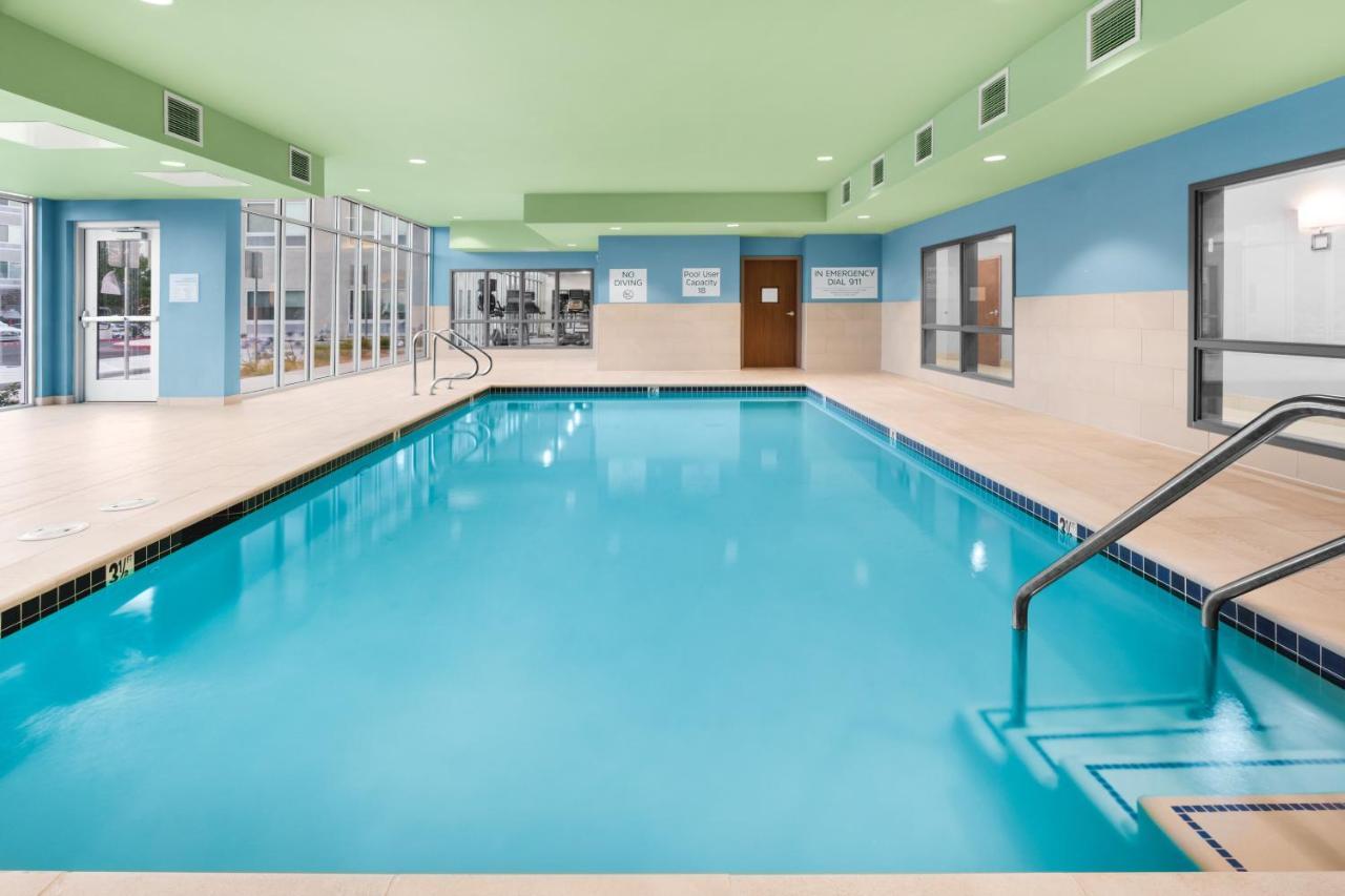 Holiday Inn Express & Suites - Suisun City By Ihg Zewnętrze zdjęcie